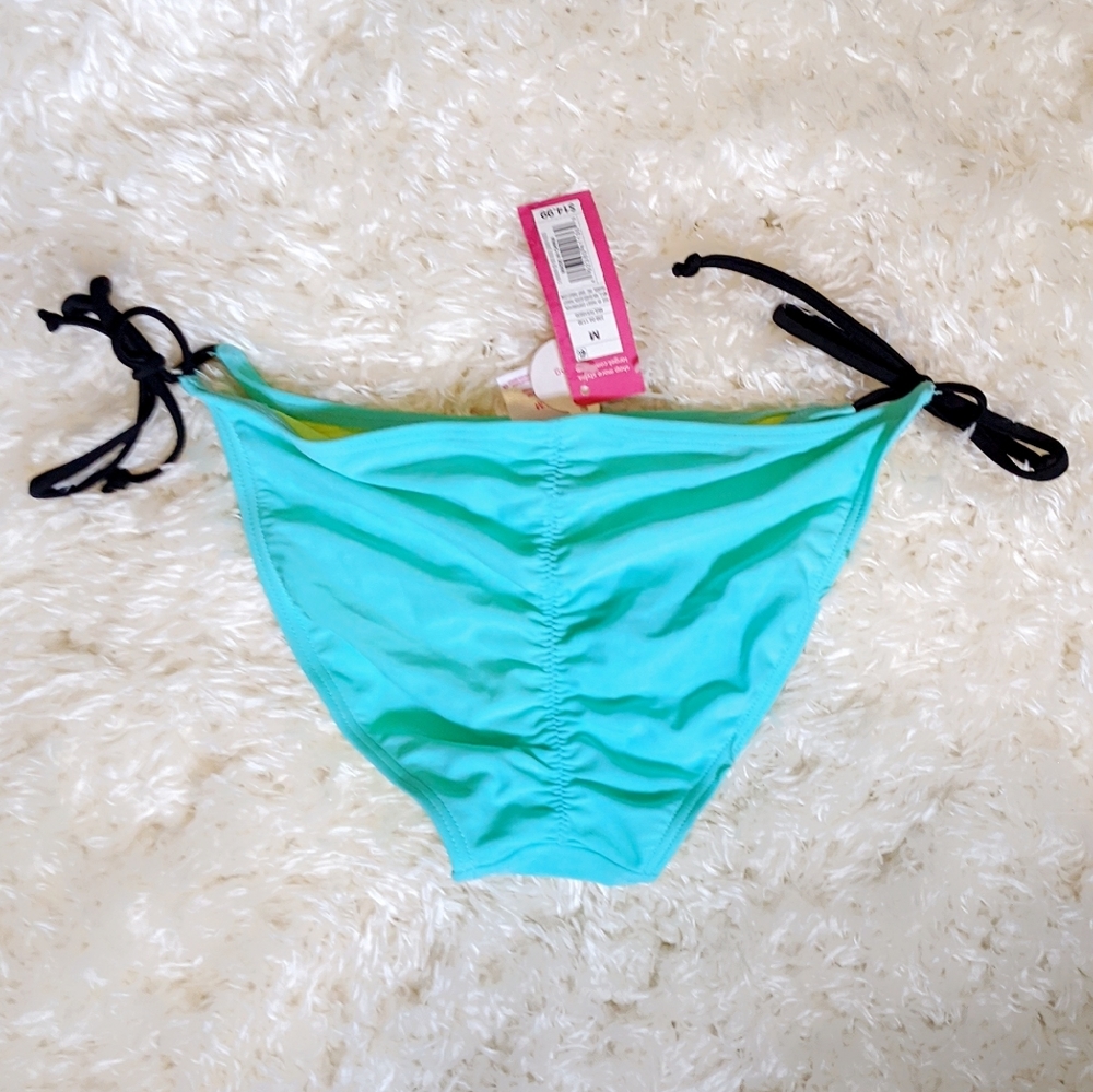 NEW Ruched bikini bottoms